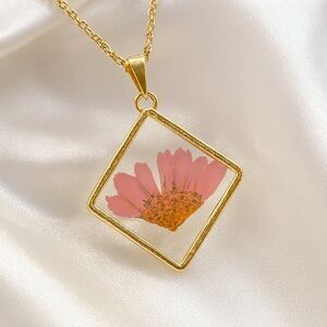 Gold Resin Pendant Necklace w/ Preserved Pink Flower – Botanical Women Jewelry